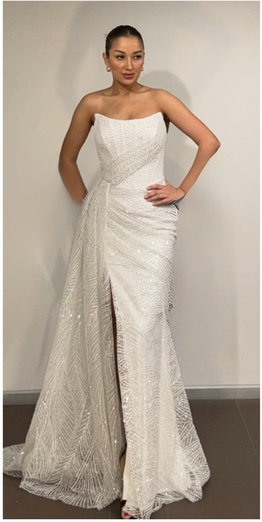 Pailletten Abendkleid Damen, Trägerloses Abendkleid, Glamour Ballkleid, Abendkleid mit Schlitz, Elegantes Abendkleid Hochzeit, Dimeras Abendmode